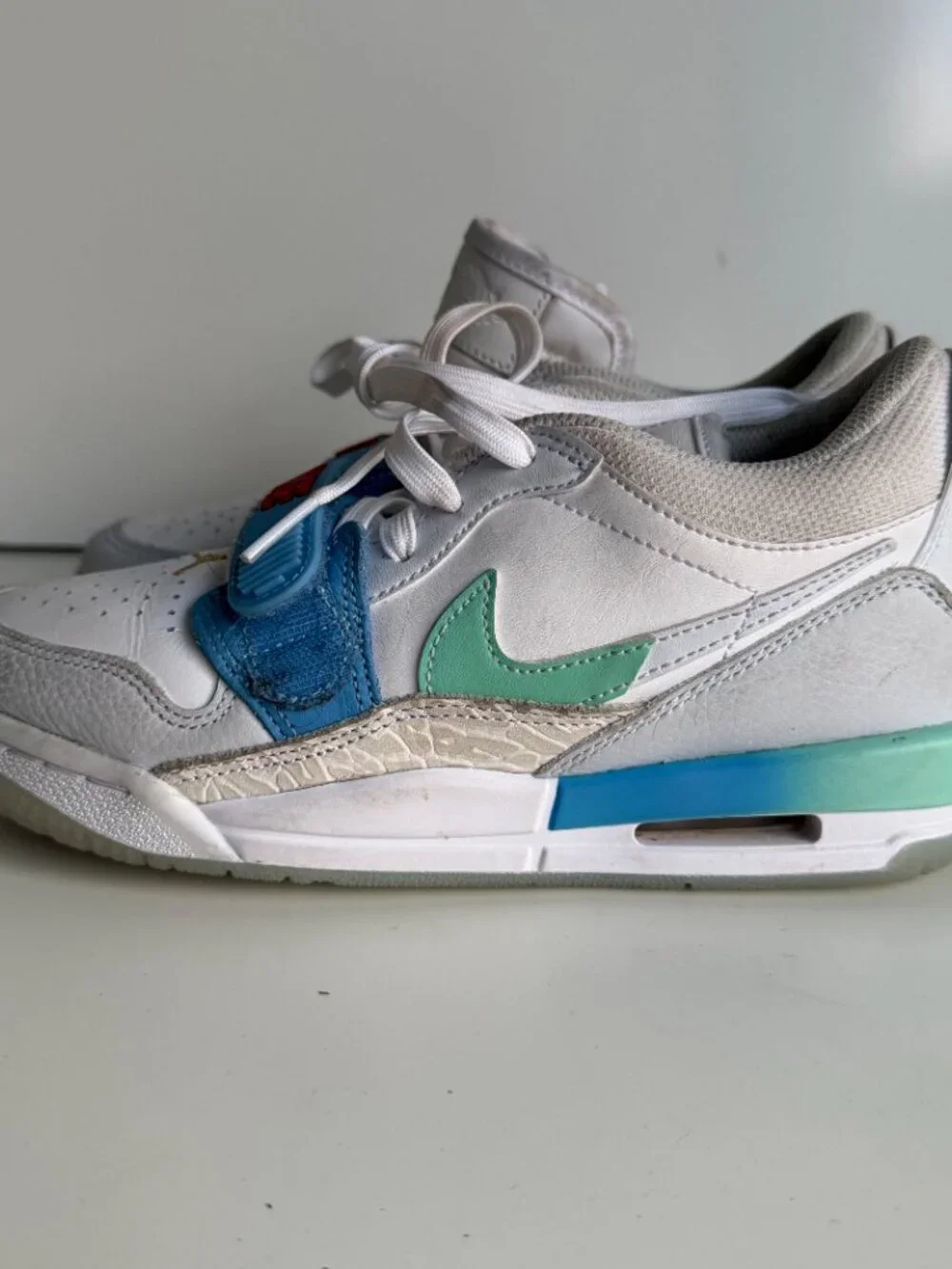 Nike Air Jordan Legacy 312 Low Boys White Emerald Rise 4.5Y